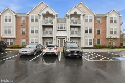 unit-301-695 Winding Stream Way, ODENTON, MD, 21113-4520 | Card Image