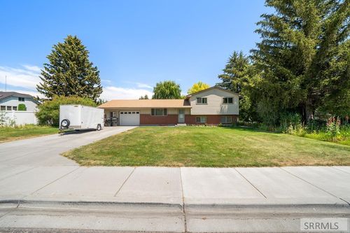 226 W Center St, Firth, ID, 83236-4702 | Card Image