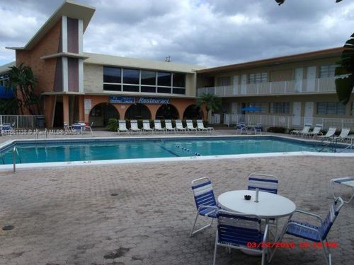 2248-26 Diplomat Pkwy, Hallandale Beach, FL, 33009-3721 | Card Image