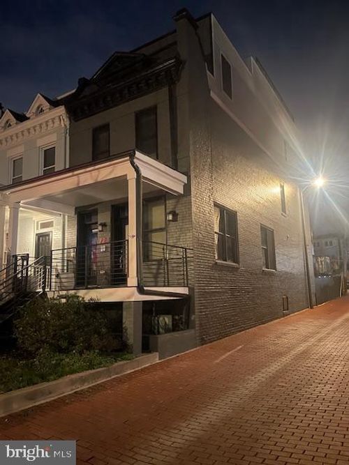 1-724 Taylor St Nw, WASHINGTON, DC, 20011-5827 | Card Image