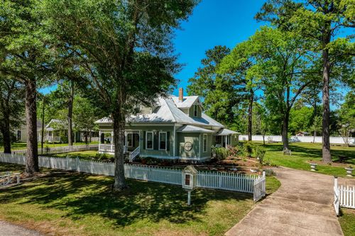 235 Hickory St, New Ulm, TX, 78950-2276 | Card Image