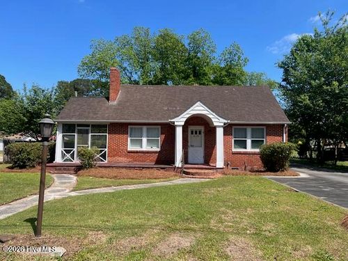 312 N Wilson St, Chadbourn, NC, 28431-1840 | Card Image