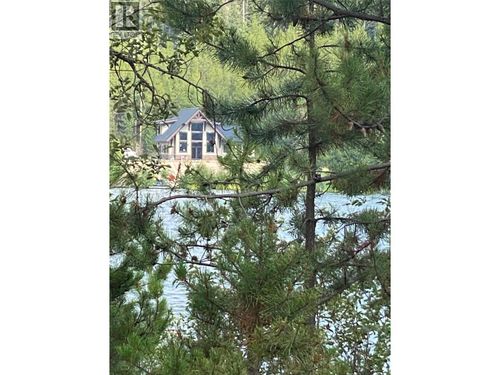 3593 Princeton-Summerland Rd, Princeton, BC, V0X1W0 | Card Image