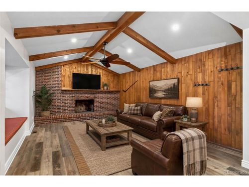 10562 E Maplewood Dr, Englewood, CO, 80111-5753 | Card Image