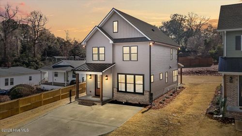 261 N Hale St, Southern Pines, NC, 28387-4007 | Card Image