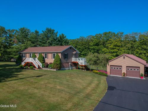 175 Gifford Rd, Greenville, NY, 12083-1713 | Card Image