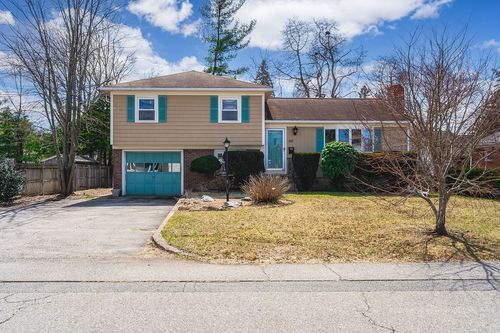63 Cul De Sac Way, Riverside, RI, 02915-2668 | Card Image