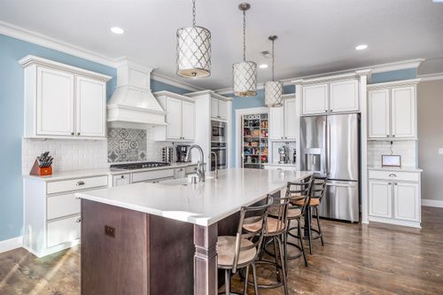 2807 N Riverside Dr, West Richland, WA, 99353-5257 | Card Image