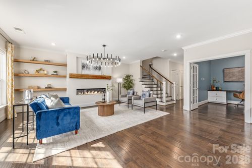 541 Griffith Village Ln, Davidson, NC, 28036-8119 | Card Image