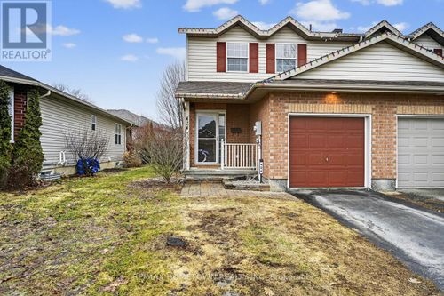 424 Pearl Street W, Brockville, ON, K6V7L6 | Card Image