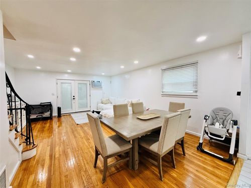 1663 Waring Ave, Bronx, NY, 10469-6307 | Card Image