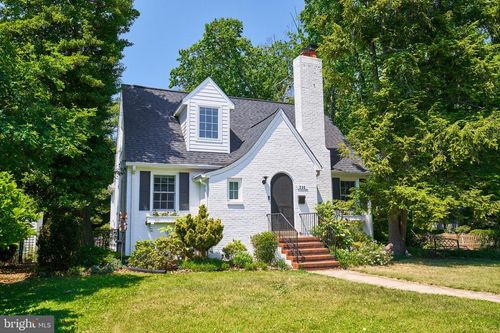 230 N Jackson St, ARLINGTON, VA, 22201-1253 | Card Image