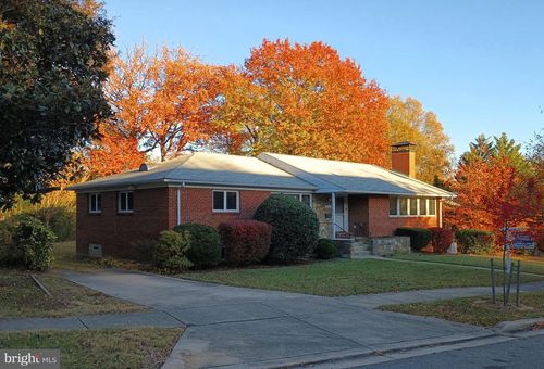 6709 41st Ave, UNIVERSITY PARK, MD, 20782-1422 | Card Image