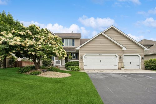 2801 91st Cres N, Brooklyn Park, MN, 55443-3840 | Card Image
