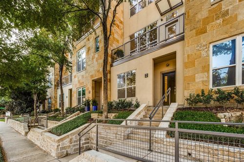 2-3800 Holland Ave, Dallas, TX, 75219-4395 | Card Image