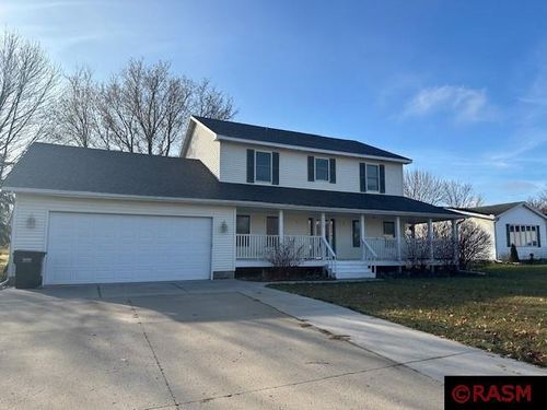 900 Menk Drive, St. Peter, MN, 56082 | Card Image