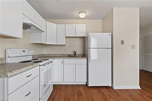 b-2344 Grandy Ave, Norfolk, VA, 23509-2212 | Card Image