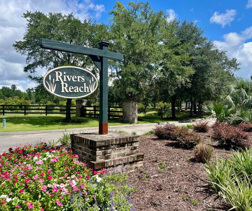 127 Chicora Ln, Yemassee, SC, 29945-8151 | Card Image