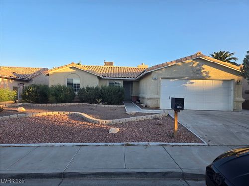 4285 El Como Way, Las Vegas, NV, 89121-6651 | Card Image