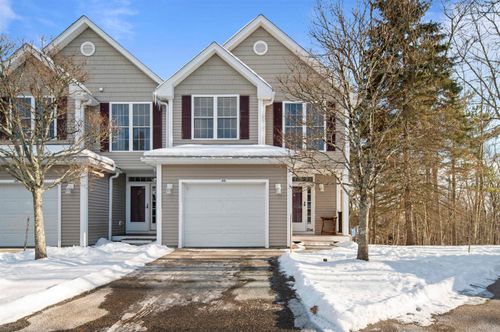 25 Lilac Lane, Newmarket, NH, 03857 | Card Image