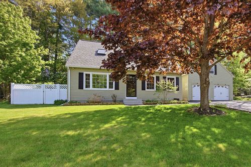 9 Millstream Ln, Concord, NH, 03303-1819 | Card Image
