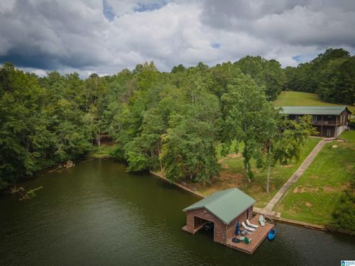 427 Misty Ln, Wedowee, AL, 36278-4377 | Card Image