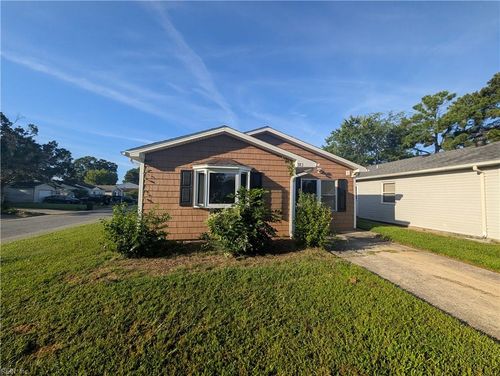 3836 Augustine Cir, Portsmouth, VA, 23703-2503 | Card Image