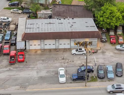 21 S Locust St, Buckhannon, WV, 26201-2262 | Card Image