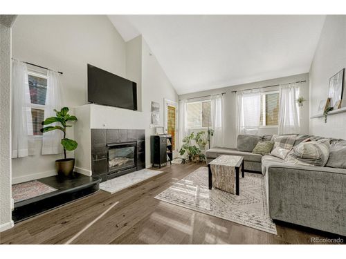 unit-10-970 S Dawson Way, Aurora, CO, 80012-3826 | Card Image