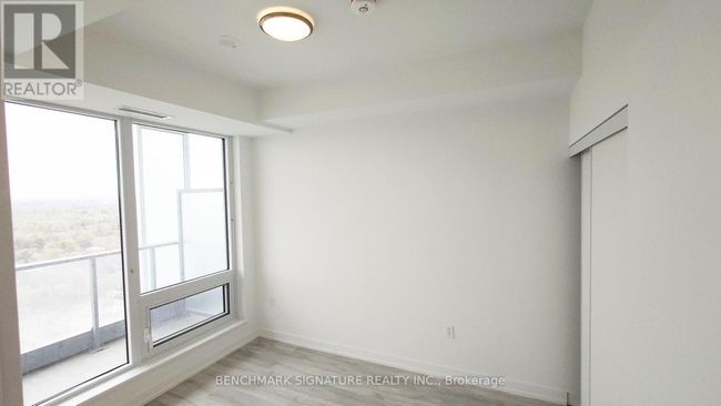 2102 - 7 Golden Lion Heights, Condo with 2 bedrooms, 1 bathrooms and null parking in Toronto (Newtonbrook East) ON | Image 4
