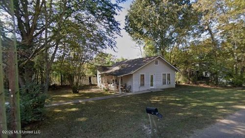 2418 S Lamar Blvd, Oxford, MS, 38655-5345 | Card Image
