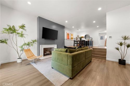 1028 Palo Verde Ave, Long Beach, CA, 90815-4663 | Card Image
