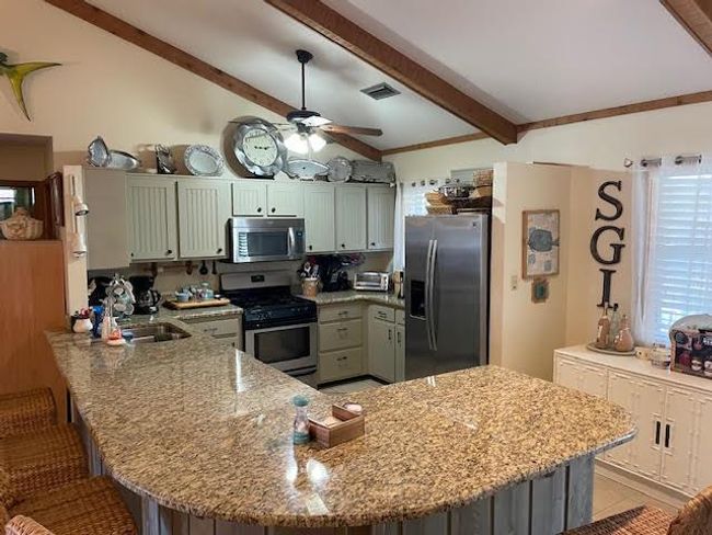515 W Sawyer St, House other with 3 bedrooms, 3 bathrooms and 6 parking in St. George Island FL | Image 5