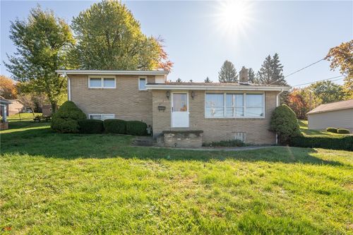 217 W 6th Ave, Derry, PA, 15627-1353 | Card Image