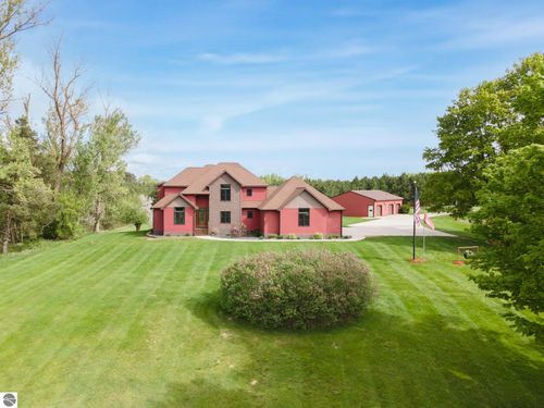 17582 Leroy Rd, Leroy, MI, 49655-8137 | Card Image