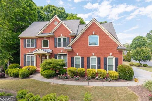 1850 Chattahoochee Run Dr, Suwanee, GA, 30024-8362 | Card Image
