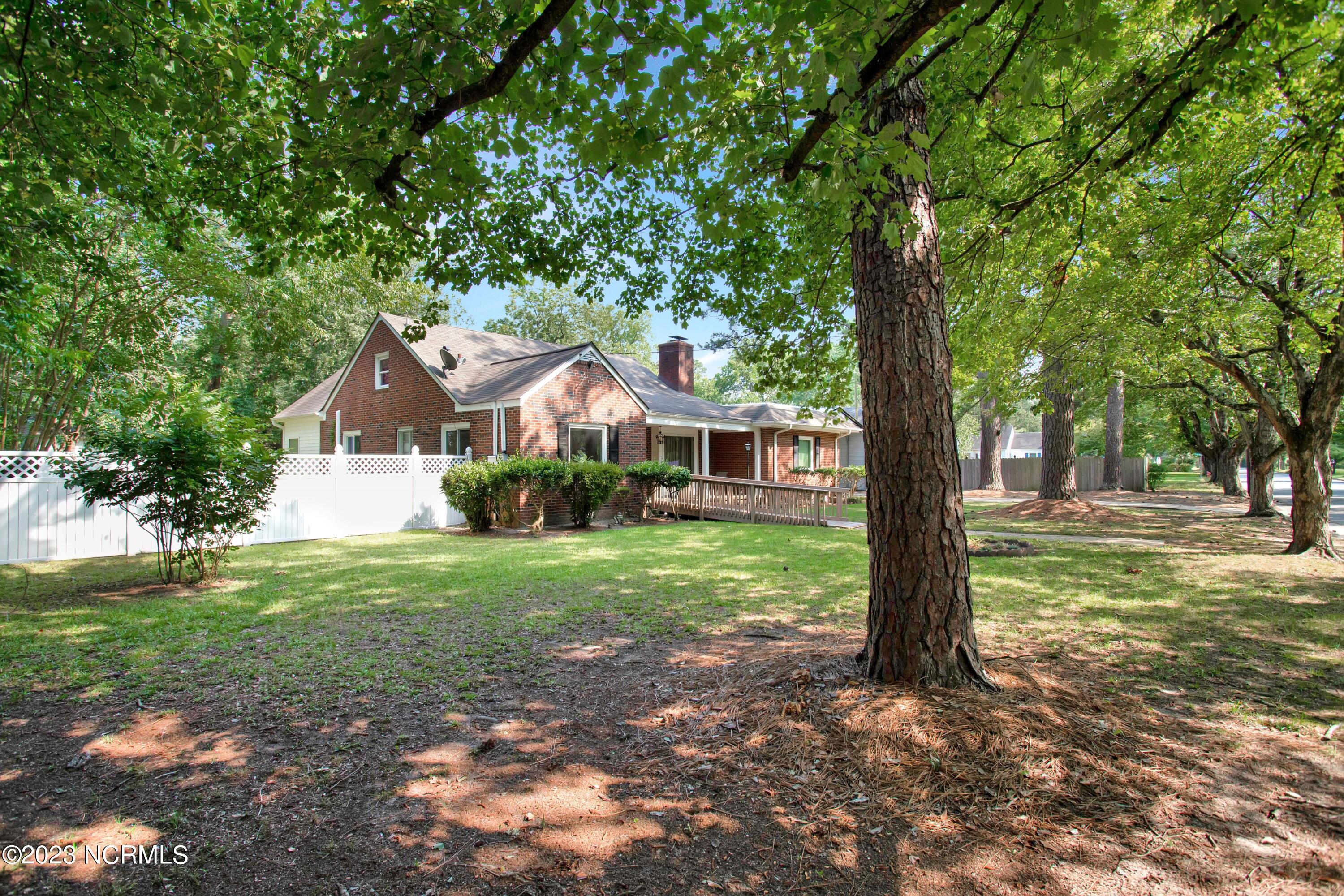 Andrews Ave, Goldsboro, NC 27530