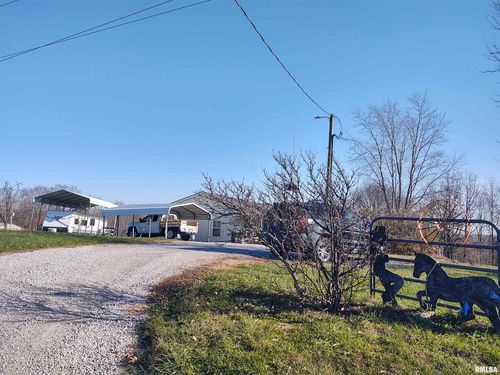 1470 Old Bloomfield Rd, Vienna, IL, 62995-2616 | Card Image