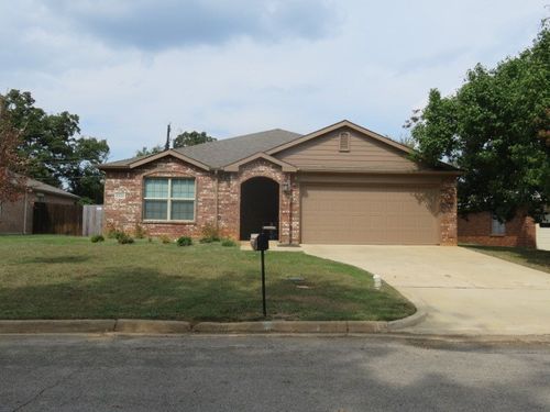 1321 Crestview Dr, Denison, TX, 75020-7017 | Card Image