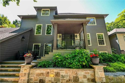 496 Metler Rd, Ridgeville, ON, L0S1M0 | Card Image