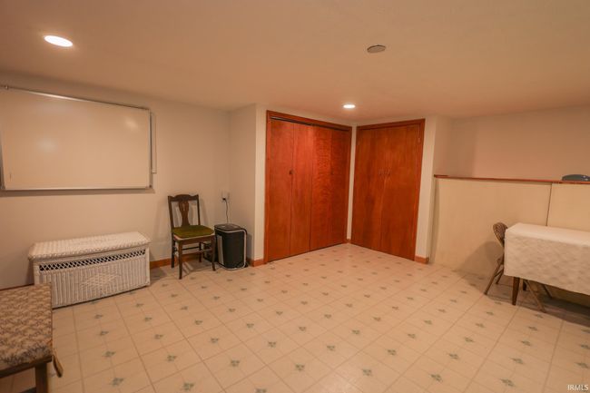 946 E Chambers Pike, House other with 4 bedrooms, 3 bathrooms and null parking in Bloomington IN | Image 31