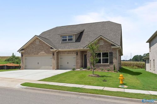 180 Pennington Ave, Huntsville, AL, 35811-8143 | Card Image