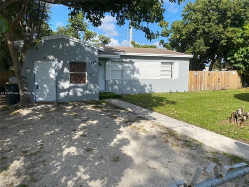 1385 Ne 129th St, North Miami, FL, 33161-4326 | Card Image