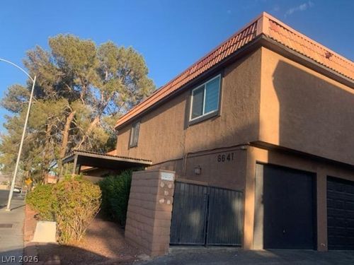 d-6641 Silverstream Ave, Las Vegas, NV, 89107-1145 | Card Image
