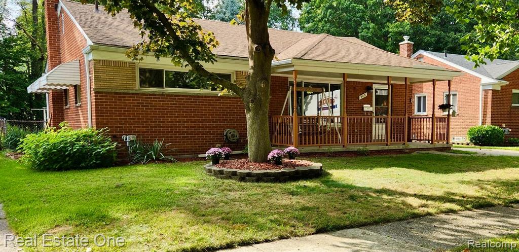 Sunbury St, Livonia, MI 48150