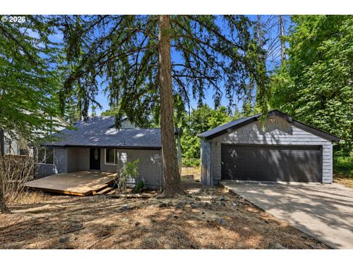 7048 Glacier Dr, Springfield, OR, 97478-7438 | Card Image