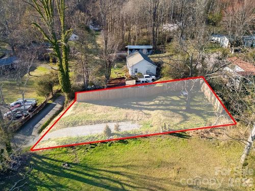 000 Reservoir Road, Brevard, NC, 28712 | Card Image