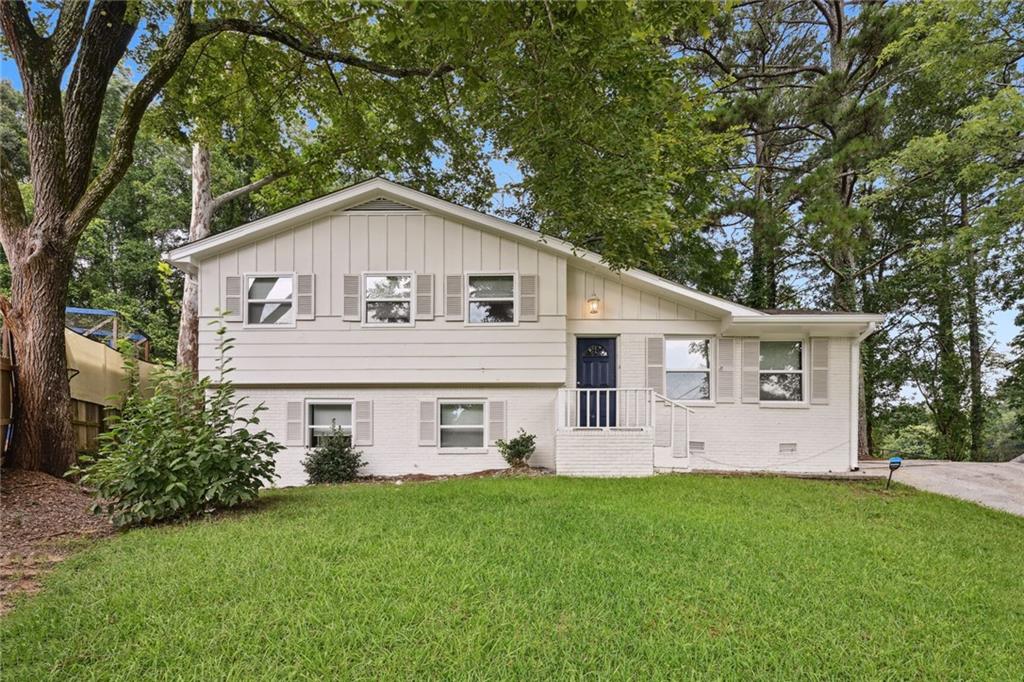 Deerfield Ct, Atlanta, GA 30349