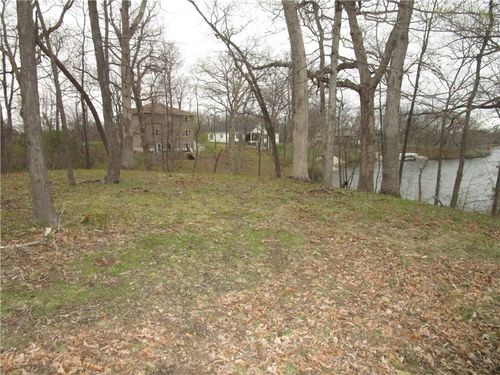 174 Beyers Lake Estate, Pana, IL, 62557 | Card Image