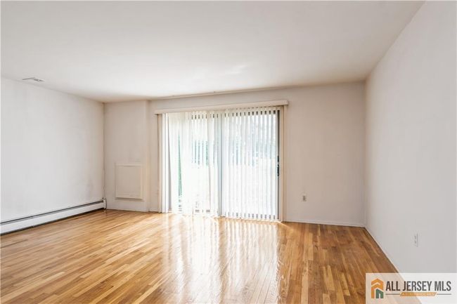 APT-9C - 323 Gill Ln, Townhouse with 2 bedrooms, 2 bathrooms and null parking in Iselin NJ | Image 6